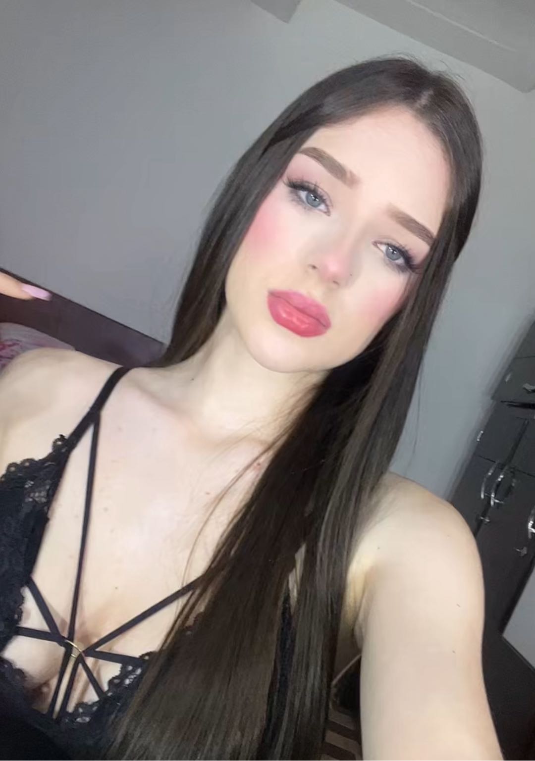Venezuelan album photo on MookRun video chat